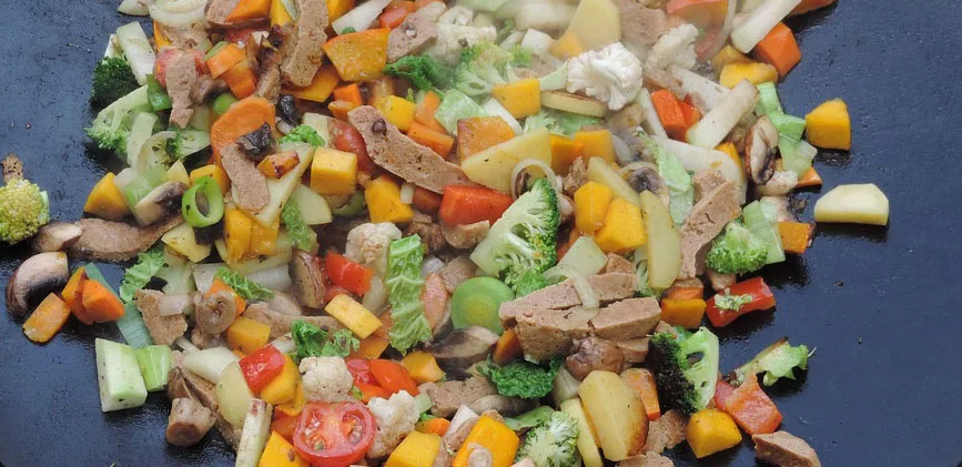 LE ALTERNATIVE ALLA CARNE: SEITAN, MOPUR E MUSCOLO DI GRANO