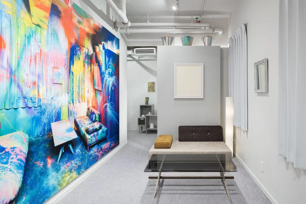 Stanza The World After Five Minutes di Youta Matsuoka (JONJON GREEN) - BnA_WALL Tokyo