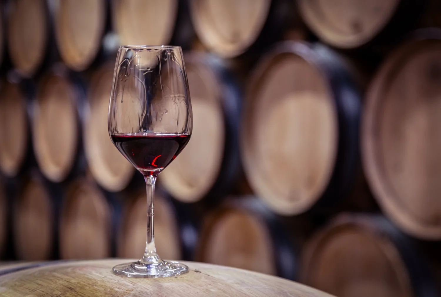 Imprese del vino senza vetro e carta: dai fornitori modifiche unilaterali dei contratti